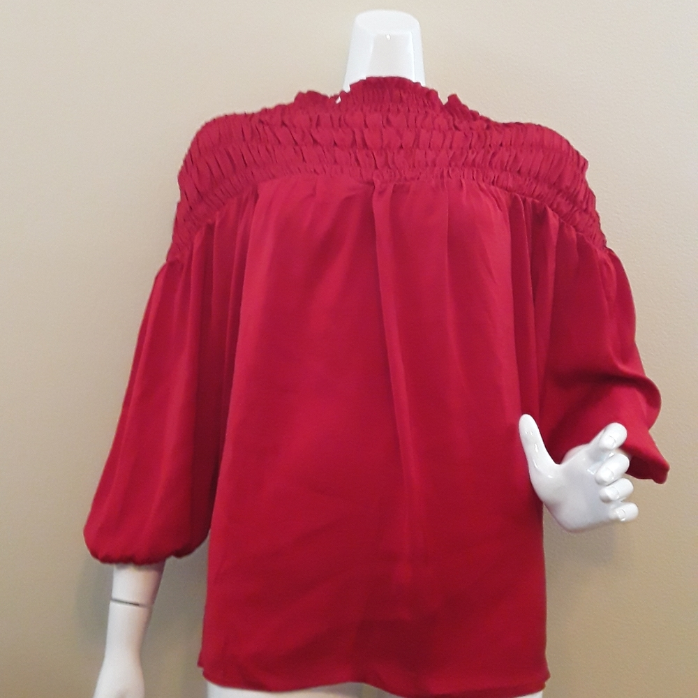 J/M Sportswear red 3/4 length sleeved blouse